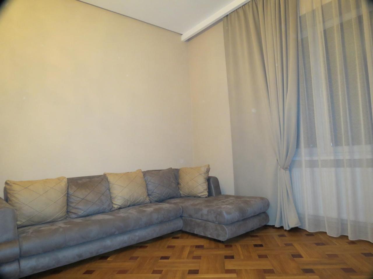 Three Rooms Apartment Tbilisi Eksteriør billede