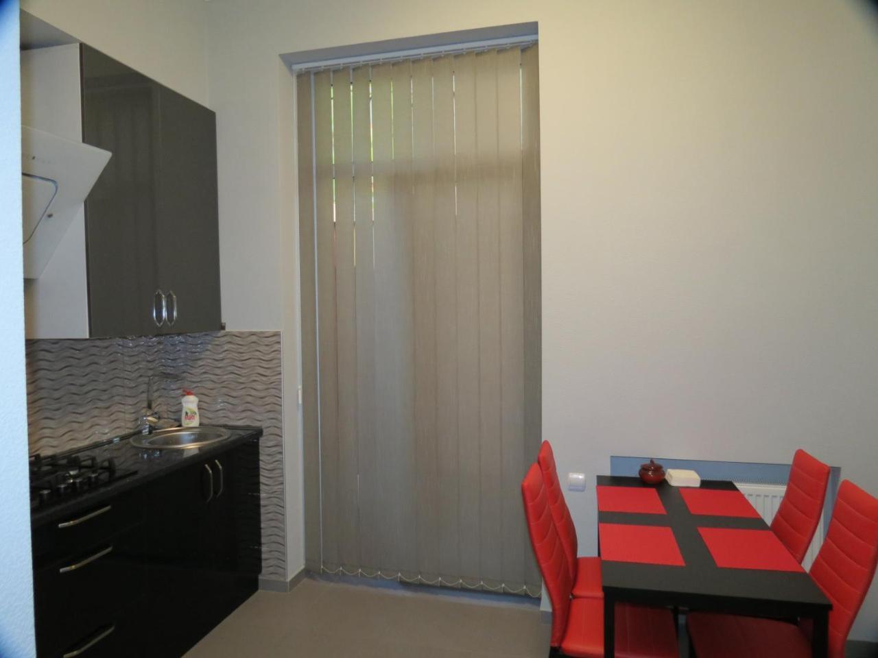 Three Rooms Apartment Tbilisi Eksteriør billede