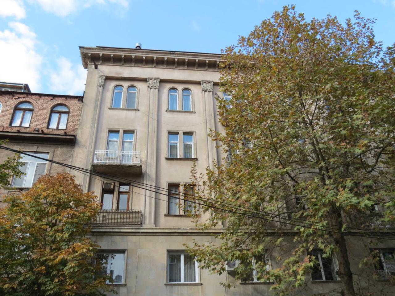 Three Rooms Apartment Tbilisi Eksteriør billede